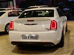 کرایسلەر 300